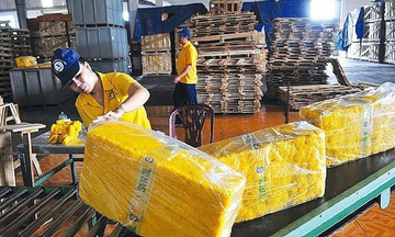 Giá cao su xuất khẩu bình quân tăng, đạt gần 1.930 USD/tấn