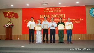 Cà Mau trao giải Cuộc thi Chính luận bảo vệ nền tảng tư tưởng của Đảng