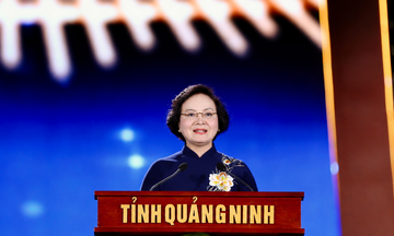 Phó Thủ tướng Phạm Thị Thanh Trà dự Chương trình nghệ thuật đặc biệt 'Mãi mãi tuổi 20'