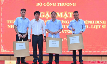 Bộ Công Thương tổ chức gặp mặt thân nhân các gia đình thương binh, liệt sĩ