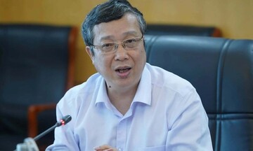 Bắt tạm giam Thứ trưởng Bộ Nông nghiệp và Môi trường Hoàng Trung