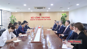 Thứ trưởng Nguyễn Hoàng Long tiếp Bộ trưởng Bộ Ngoại giao Litva