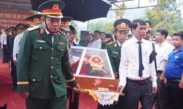 Đà Nẵng: Thêm 4 liệt sĩ được trở về với đất mẹ từ hang Đá Sập