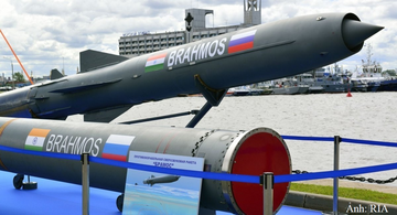 Tên lửa siêu thanh BrahMos sắp có thêm khách hàng mới