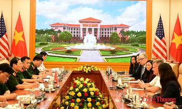 Việt Nam - Hoa Kỳ đẩy mạnh hợp tác quốc phòng và khắc phục hậu quả chiến tranh