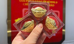 Giá vàng hôm nay (8/8): Chênh lệch giá vàng 'sát lại gần nhau'