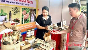 Doanh nghiệp làm gì để thích ứng với 'luật chơi' mới về bao bì của EU?