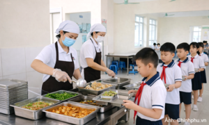 Thủ tướng chỉ đạo tăng cường an toàn thực phẩm tại trường học