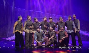 Hà Nội: Công diễn vở nhạc kịch 'Tuổi thơ dữ dội' mừng Quốc khánh 2/9