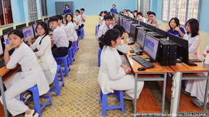 TP. Hồ Chí Minh sẽ thí điểm học sinh THPT kiểm tra, thi trên máy tính