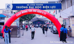 Trường Đại học Điện lực rộn ràng đón tân sinh viên D21