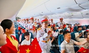 Giai điệu mừng Quốc khánh vang lên trên chuyến bay Vietnam Airlines