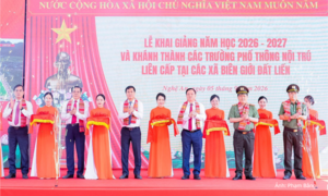 Nghệ An: 900 nghìn học sinh háo hức bước vào năm học mới 