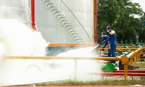 Diễn tập ứng phó sự cố tại Tổng kho Petrolimex Đức Giang