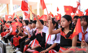 Quảng Ngãi: Hơn 441 nghìn học sinh nô nức tới trường khai giảng