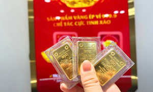Giá vàng hôm nay (8/9): Liên tục rơi, đỏ sàn giao dịch