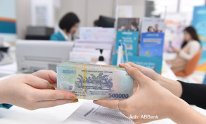 Huy động vốn ‘lội ngược dòng’, thanh khoản ngân hàng có bớt căng?