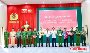 Lai Châu: Biểu dương tập thể, cá nhân xuất sắc trong đấu tranh phòng, chống tội phạm