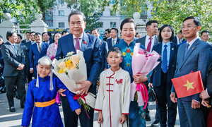 Chủ tịch Quốc hội Trần Thanh Mẫn thăm Đại sứ quán, gặp cộng đồng người Việt Nam tại Mông Cổ