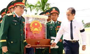 Đà Nẵng: Đưa 17 hài cốt liệt sĩ trong ngôi mộ tập thể về với đồng đội
