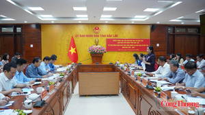 Đắk Lắk: Thiếu 10% sách giáo khoa, yêu cầu bổ sung trước ngày 20/9