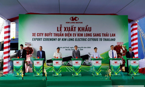 Thành phố Huế: Xuất cảng 9 xe buýt điện đầu tiên sang Thái Lan