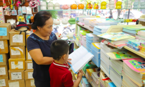 Thủ tướng yêu cầu cung ứng đủ sách giáo khoa, báo cáo trước 22/9