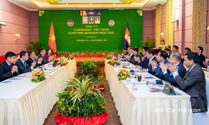 Việt Nam và Campuchia tăng cường hợp tác trong lĩnh vực chống buôn lậu