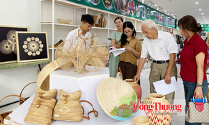 Hà Nội chấm điểm 397 sản phẩm thiết kế thủ công mỹ nghệ mới