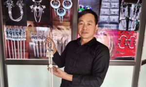 Lai Châu: Giữ nghề bạc truyền thống, tạo sinh kế bền vững