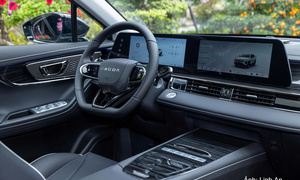 CUV đô thị cỡ nhỏ bước vào cuộc đua hybrid