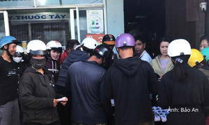 Đắk Lắk: Khách hàng chen chân mua vé số sau tin trúng hơn 4 tỷ đồng