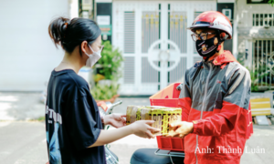 Mua hàng xách tay: Đừng chỉ tin vào mác 'hàng ngoại'