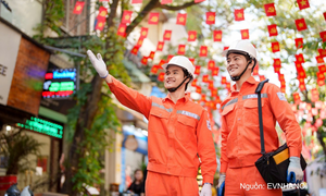 72 năm giải phóng Thủ đô: Nhìn Hà Nội đổi thay từ điện