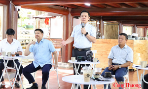 Chủ tịch UBND tỉnh Đắk Lắk chia sẻ việc sử dụng 10 AI trong công việc
