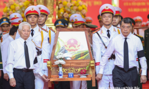 Gần 60 năm cho một cuộc trở về của những người con bất tử
