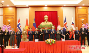 Chùm ảnh: Lễ ký kết Hiệp định thương mại tự do Việt Nam - EFTA