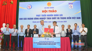 Phát triển nhân lực chất lượng cao cho các ngành công nghiệp mũi nhọn