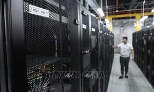 Làn sóng trung tâm dữ liệu làm nóng bài toán năng lượng toàn cầu