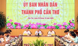 Cần Thơ gỡ điểm nghẽn, phấn đấu đạt mục tiêu tăng trưởng năm 2026 