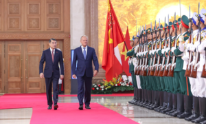 Thủ tướng Lê Minh Hưng chủ trì lễ đón chính thức Thủ tướng Ba Lan
