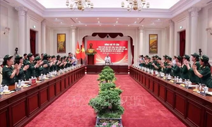 Tổng Bí thư, Chủ tịch nước Tô Lâm gặp mặt Đại đội nữ lái xe Trường Sơn