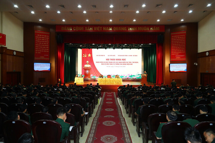 Toàn cảnh hội thảo