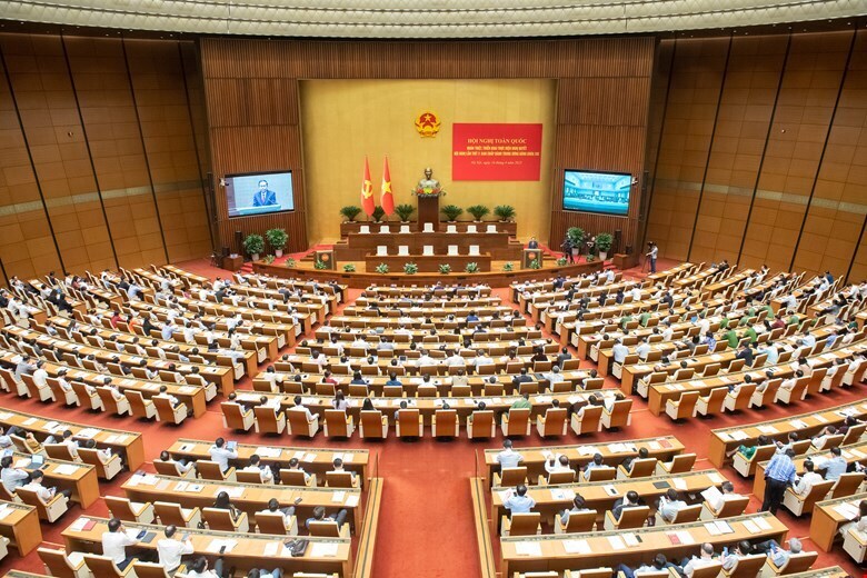 Chiều 12/6/2025, Quốc hội nghe trình bày tờ trình, báo cáo thẩm tra về chủ trương đầu tư Dự án đầu tư xây dựng đường vành đai 4 Thành phố Hồ Chí Minh. Ảnh: VPQH