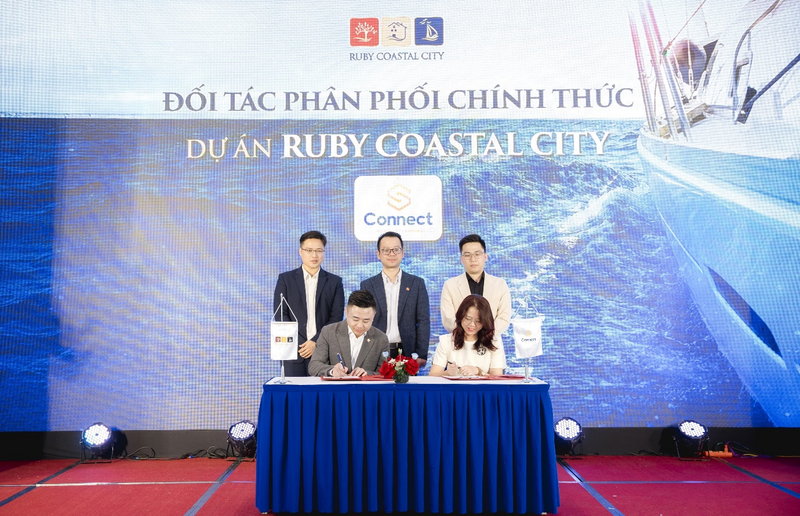 Đại diện chủ đầu tư và đại lý phân phối ký kết thỏa thuận hợp tác