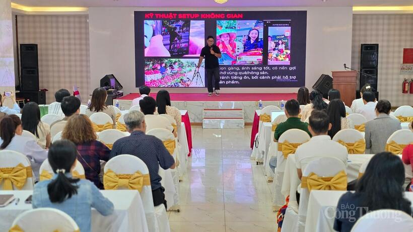 Hội nghị tập huấn “Tăng cường kỹ năng kinh doanh trên môi trường số và chiến lược livestream hiệu quả”