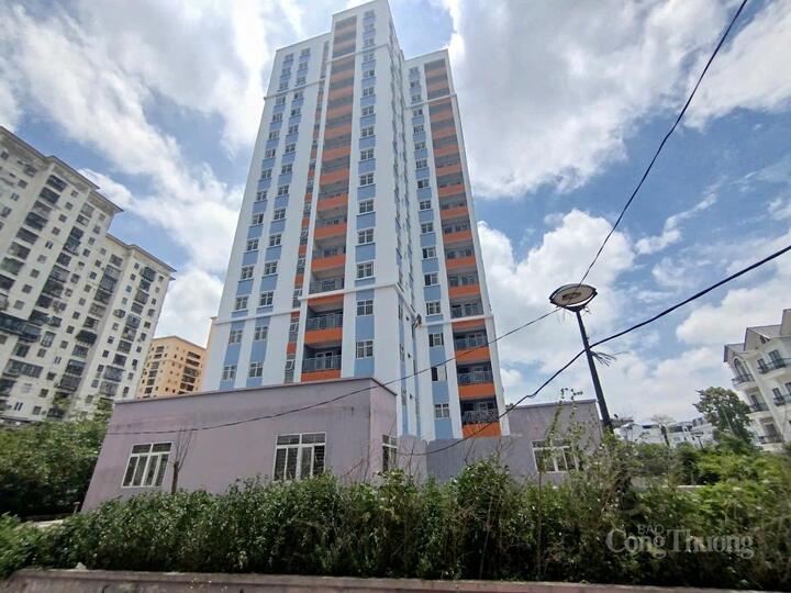 Sau nhiều năm bị bỏ hoang, tòa nhà CT3 đang được khoác lên mình diện mạo mới.