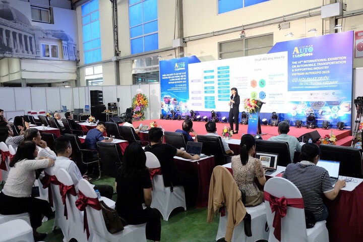 Toàn cảnh buổi tọa đàm. Ảnh: Lê An