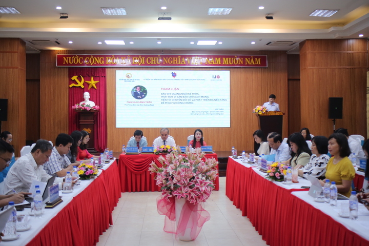 Tỉnh Quảng Ngãi tổ chức hội thảo với chủ đề “Báo chí Quảng Ngãi - Di sản trăm năm - Giữ vững bản sắc, khơi nguồn sáng tạo”. Ảnh: Vũ Lê