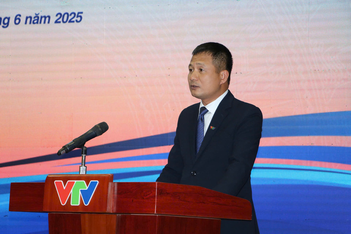 Ông Đỗ Đức Hoàng, Phó Tổng giám đốc Đài Truyền hình Việt Nam, phát biểu khai mạc buổi lễ. Ảnh: Phong Lâm